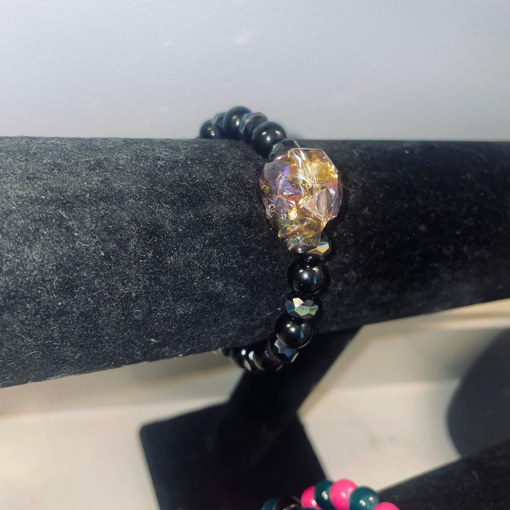 Handmade Glass Skull Charm Bracelet – Iridescent Beads, Statement Jewelry - Picture 4 of 4
